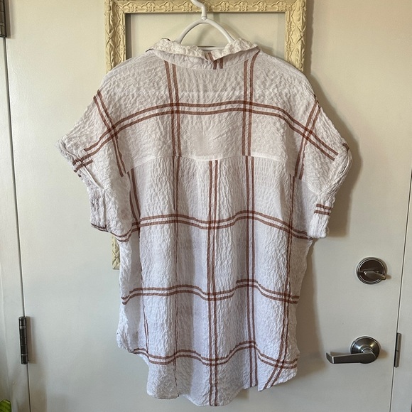 JANE AND DELANCEY | Delicate Plaid Button-Up Dolman Short Sleeve Shirt - Picture 11 of 14